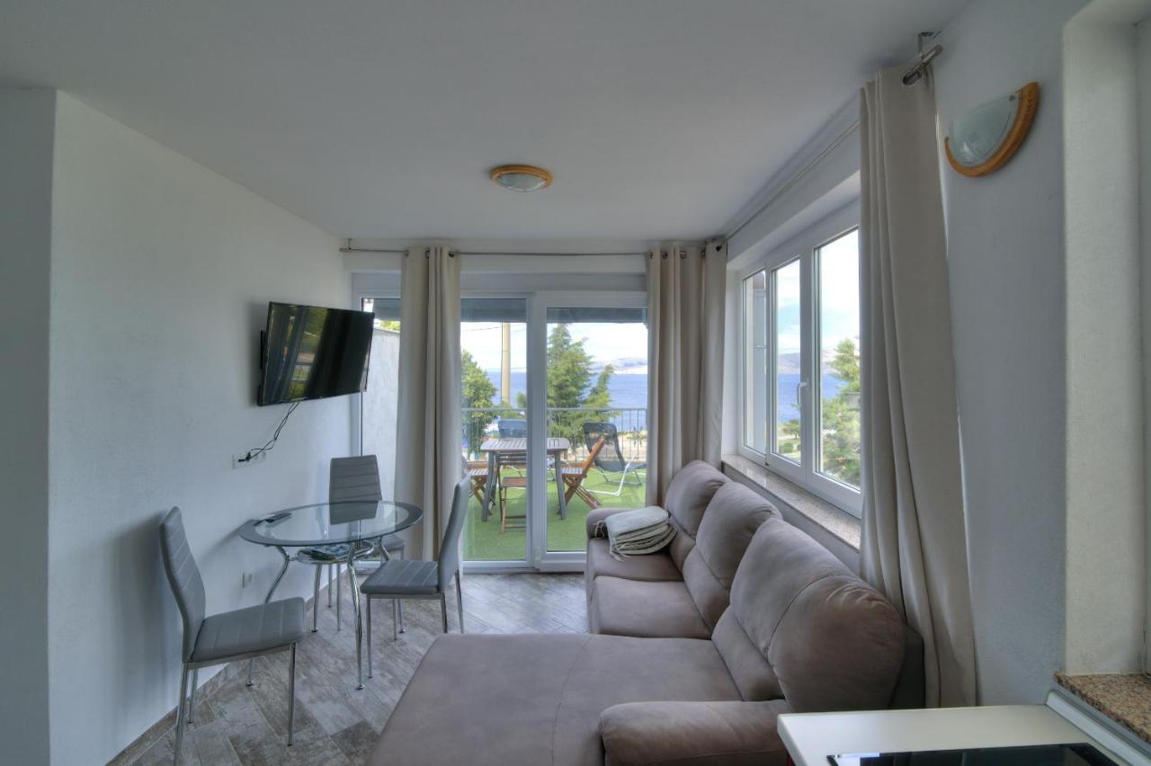 Nehaj Apartment เซนญ์ ภายนอก รูปภาพ