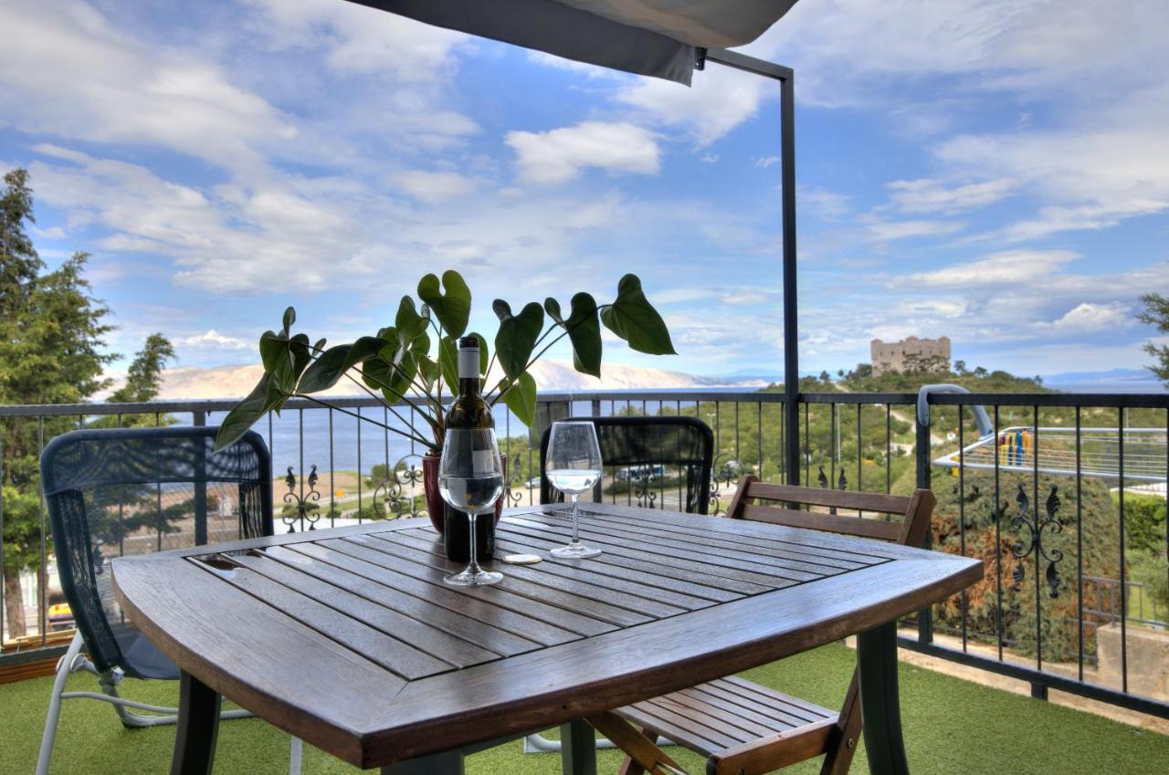 Nehaj Apartment เซนญ์ ภายนอก รูปภาพ