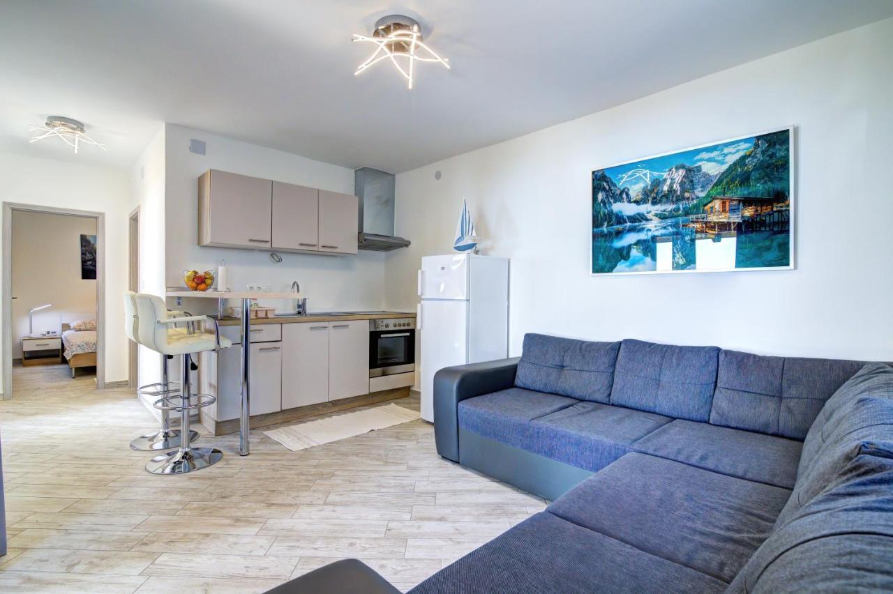 Nehaj Apartment เซนญ์ ภายนอก รูปภาพ