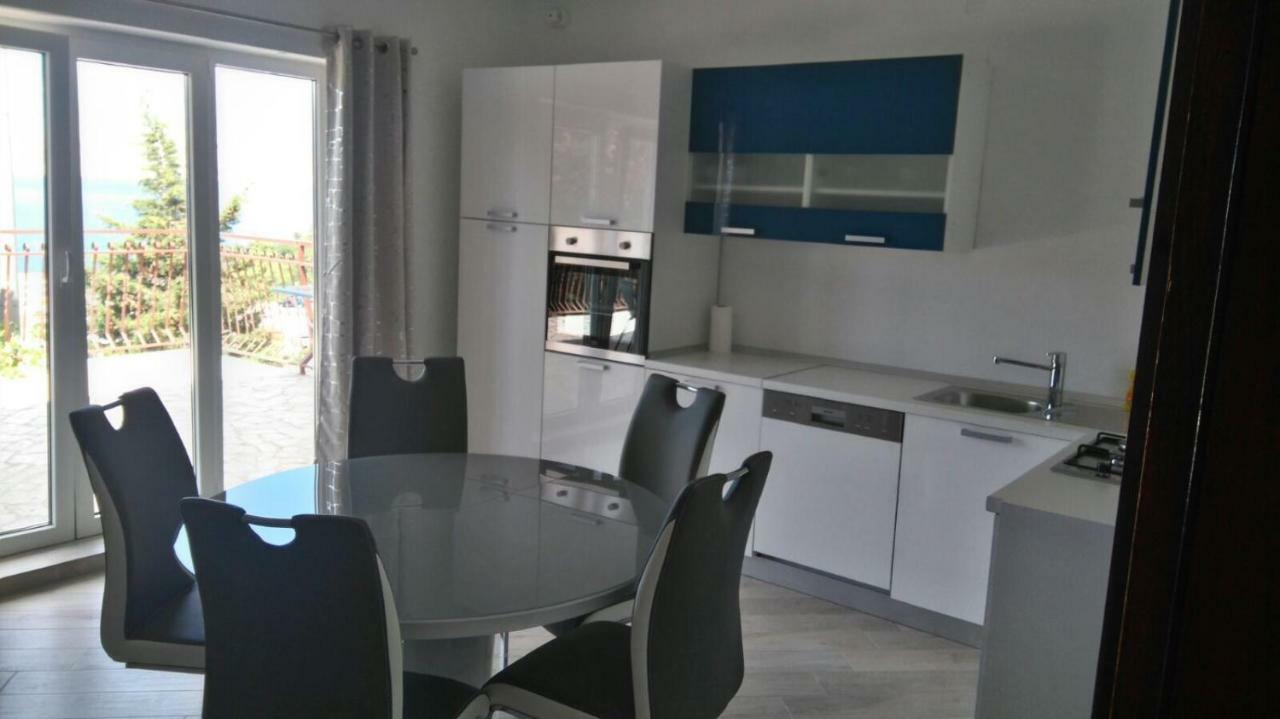 Nehaj Apartment เซนญ์ ภายนอก รูปภาพ