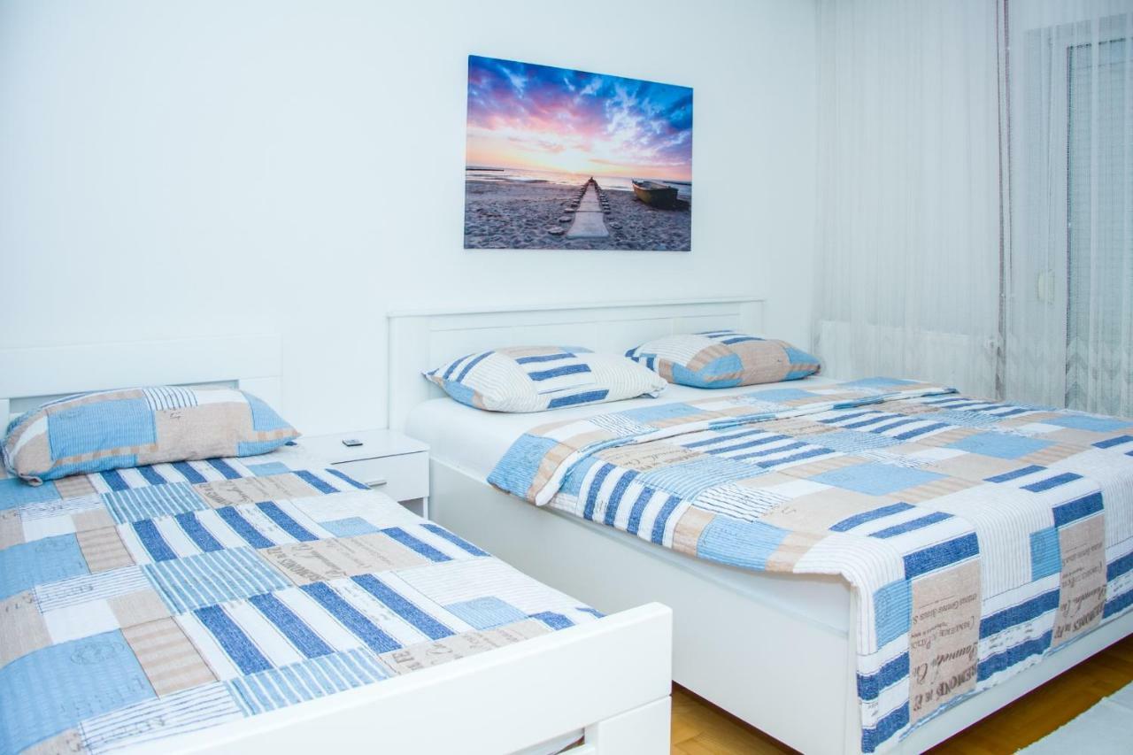 Nehaj Apartment เซนญ์ ภายนอก รูปภาพ
