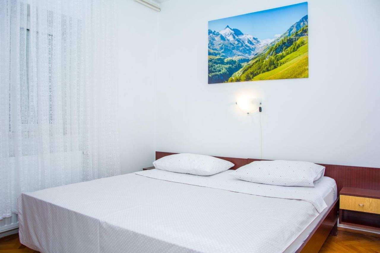Nehaj Apartment เซนญ์ ภายนอก รูปภาพ